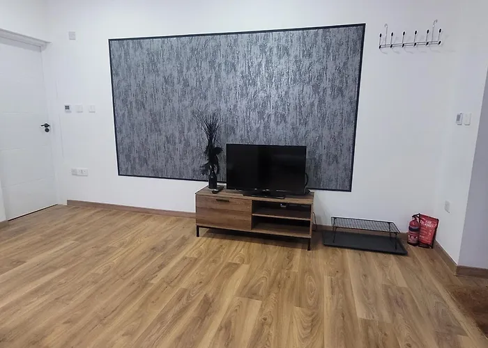 The Luxe Flat No 4, Mansfield,