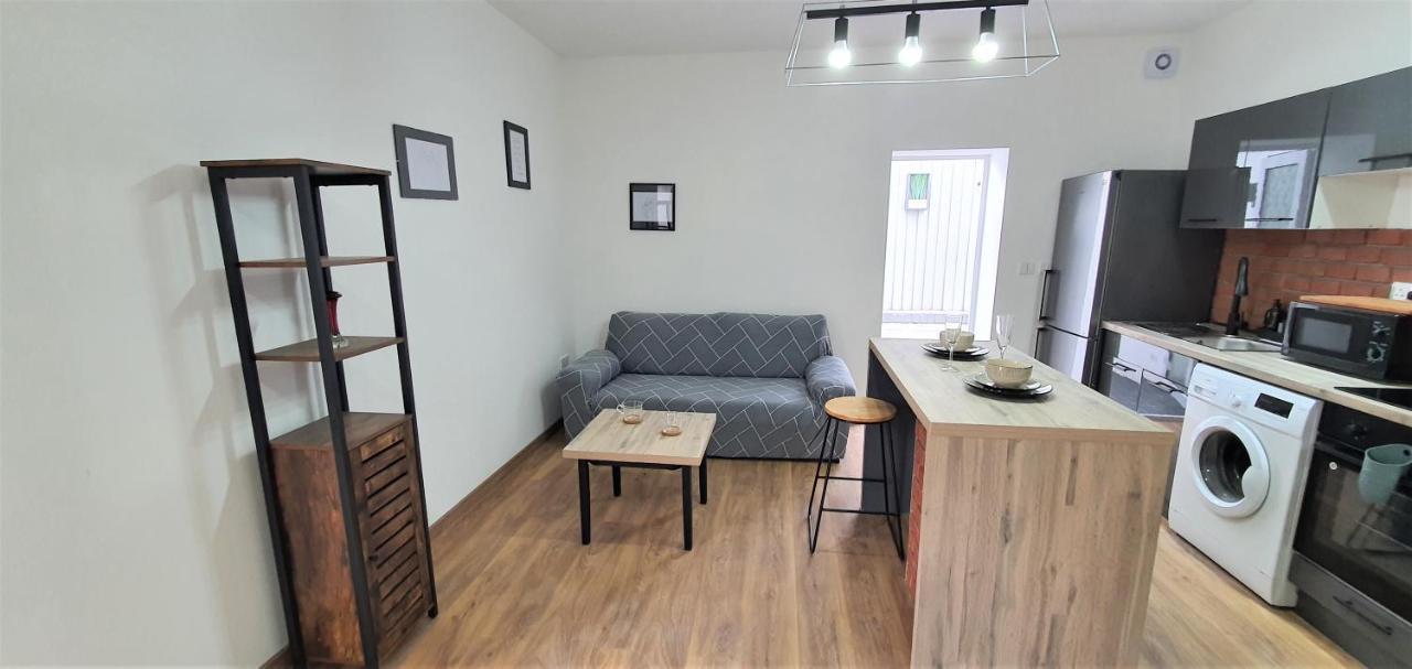 The Luxe Flat No 4, Mansfield, Apartment *